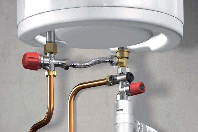 Installation ou remplacement de chauffe-eau par un plombier à Excenevex